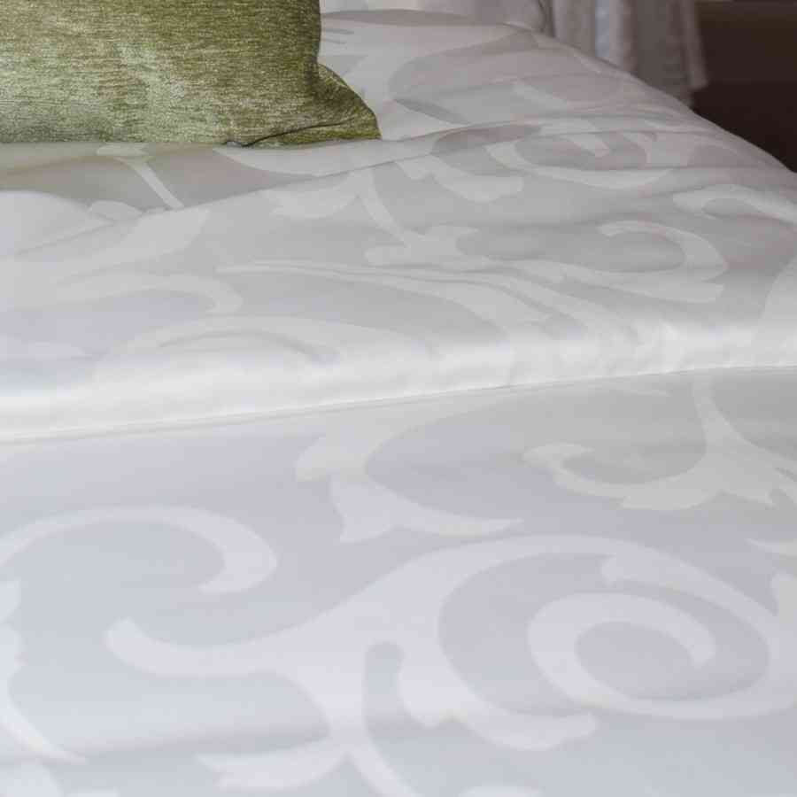 Lenjerie de pat Double Satin 100% Bumbac, Jaquard Alb